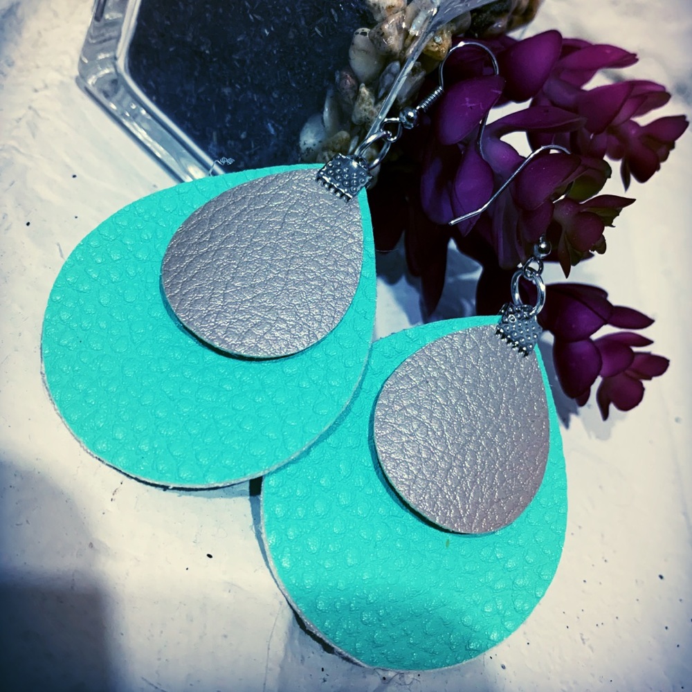 Leather earrings